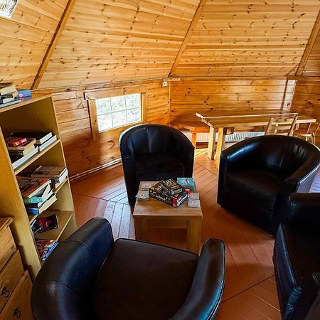 Fossatun Camping Pods & Cottages - Sleeping Bag Accommodation Bagian luar foto